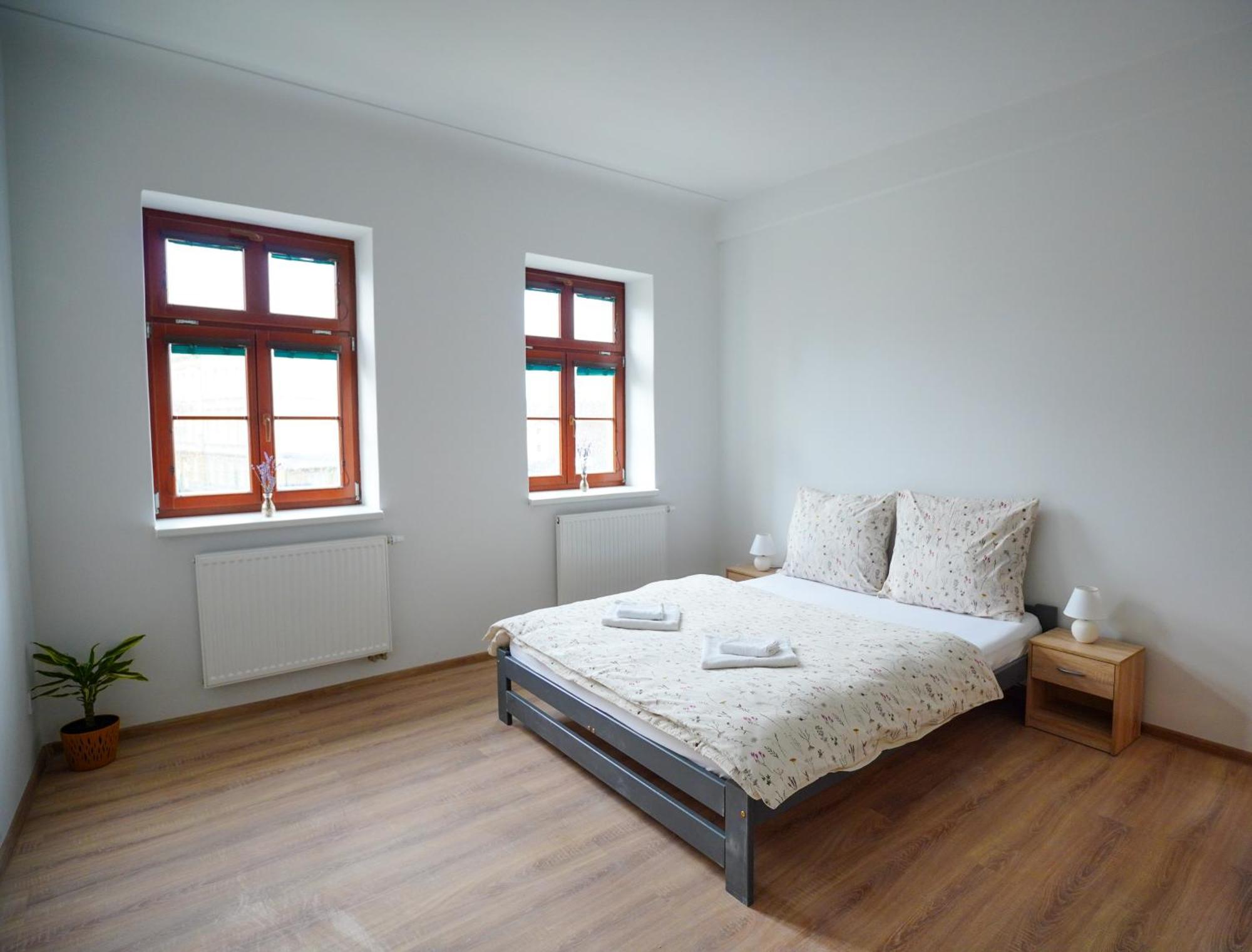 Apartment U Cerneho Orla Karlsbad Exterior foto