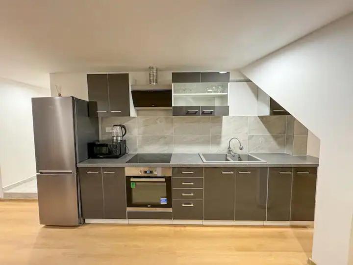 Apartment U Cerneho Orla Karlsbad Exterior foto